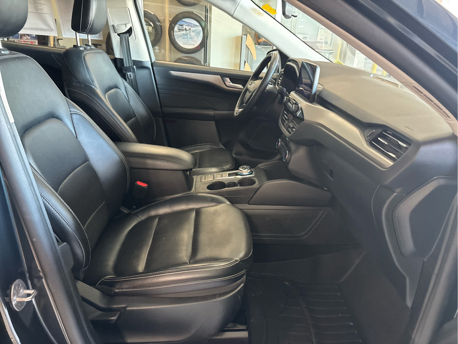 Certified 2022 Ford Escape SEL w/ Technology Package AWD/4WD image 34