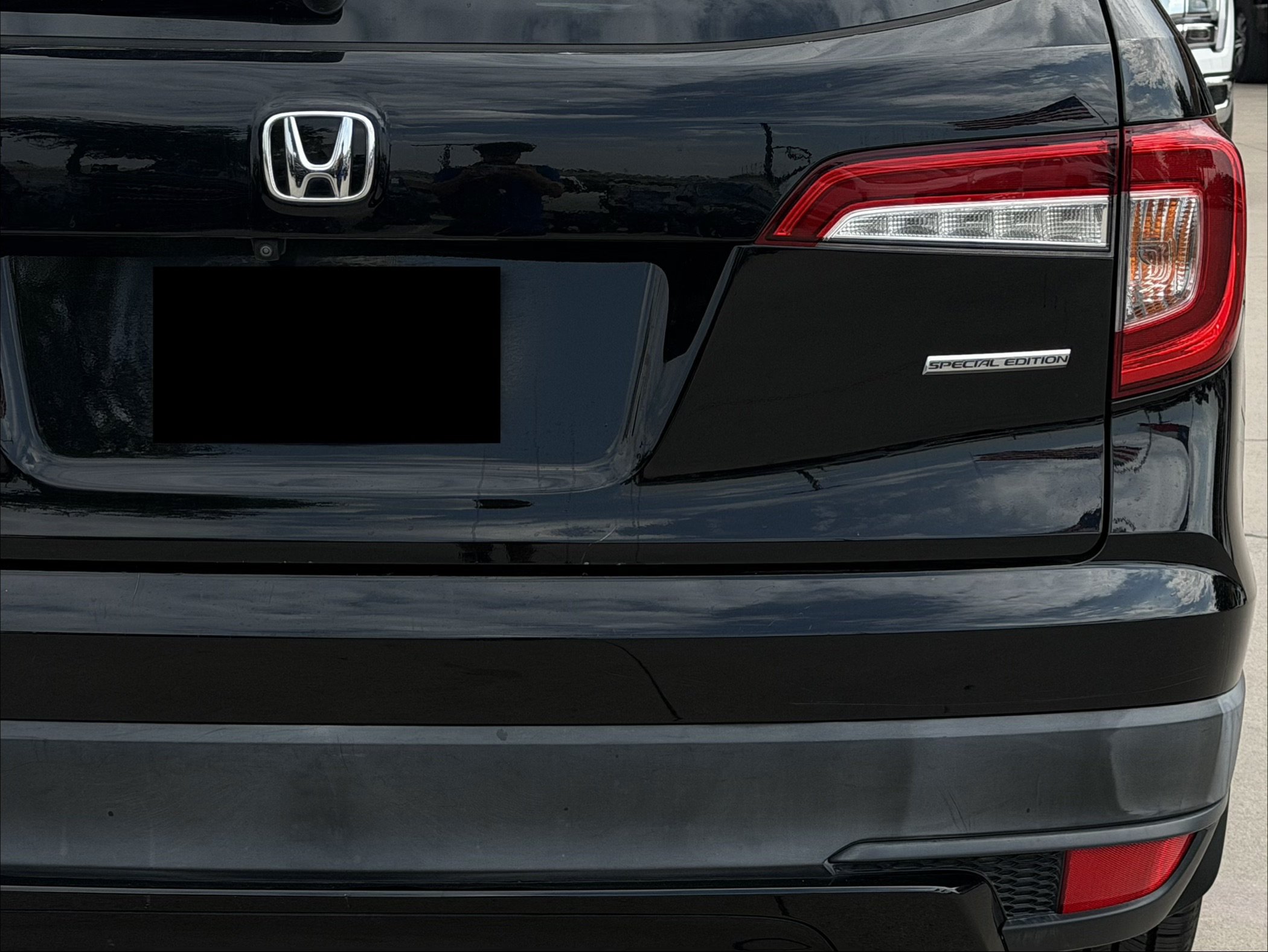 Used 2021 Honda Pilot Special Edition image 6