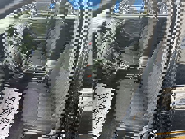 Certified 2018 Ford Focus SE image 16