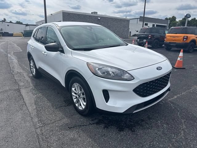 Certified 2022 Ford Escape SE w/ Convenience Package FWD image 3