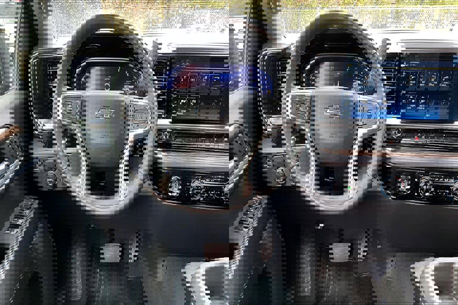 Used 2023 Chevrolet Silverado 1500 RST image 5