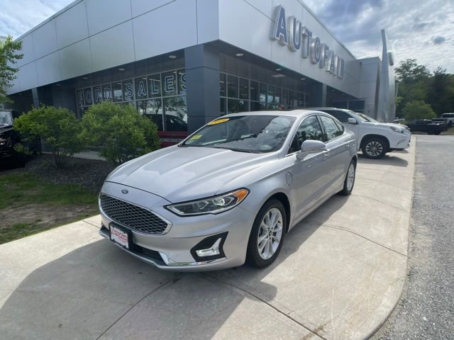 Certified 2019 Ford Fusion Energi Titanium FWD image 4