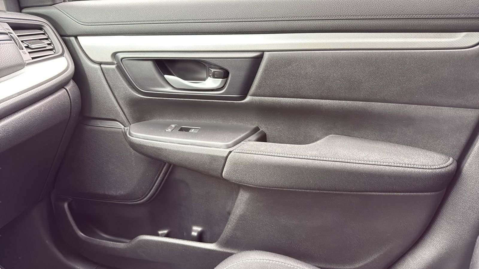 Used 2022 Honda CR-V LX image 24