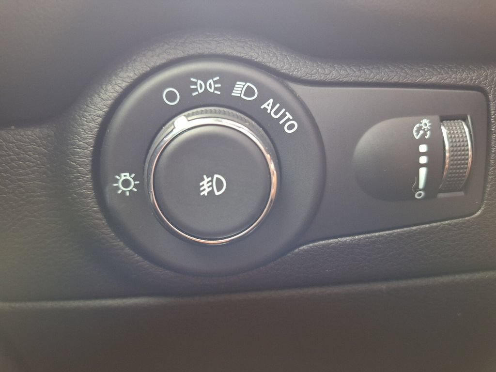 Used 2021 Dodge Durango GT RWD image 15