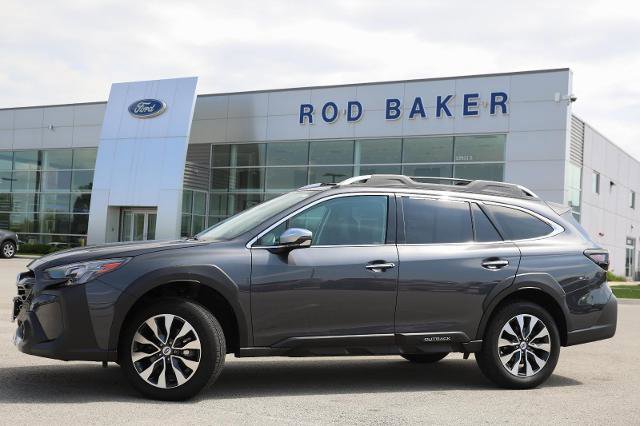 Used 2023 Subaru Outback Touring XT AWD/4WD image 3