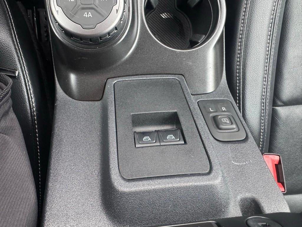 Certified 2021 Ford Bronco First Edition AWD/4WD image 16
