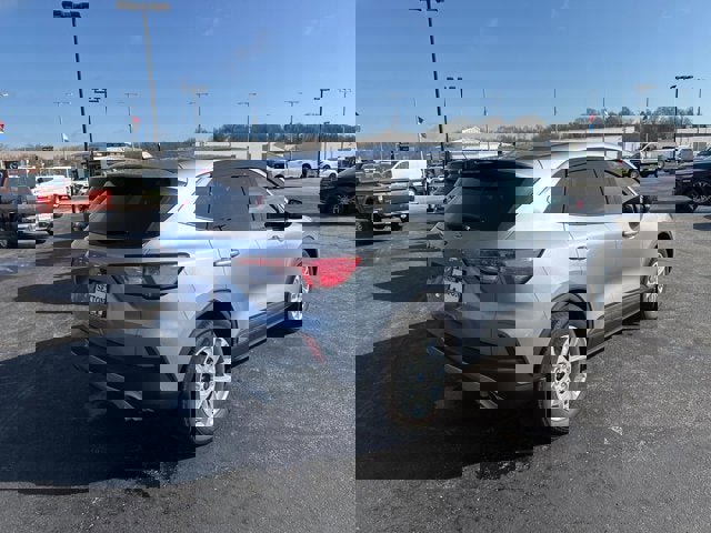 Certified 2022 Ford Escape SE w/ Convenience Package image 3