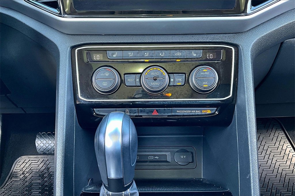 Used 2023 Volkswagen Atlas SEL image 32