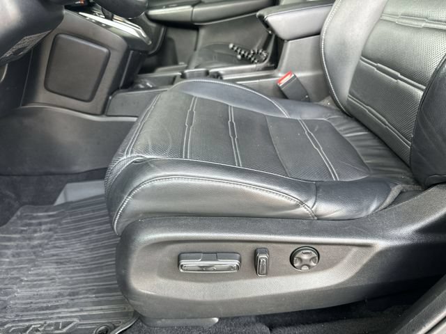 Used 2019 Honda CR-V Touring image 13