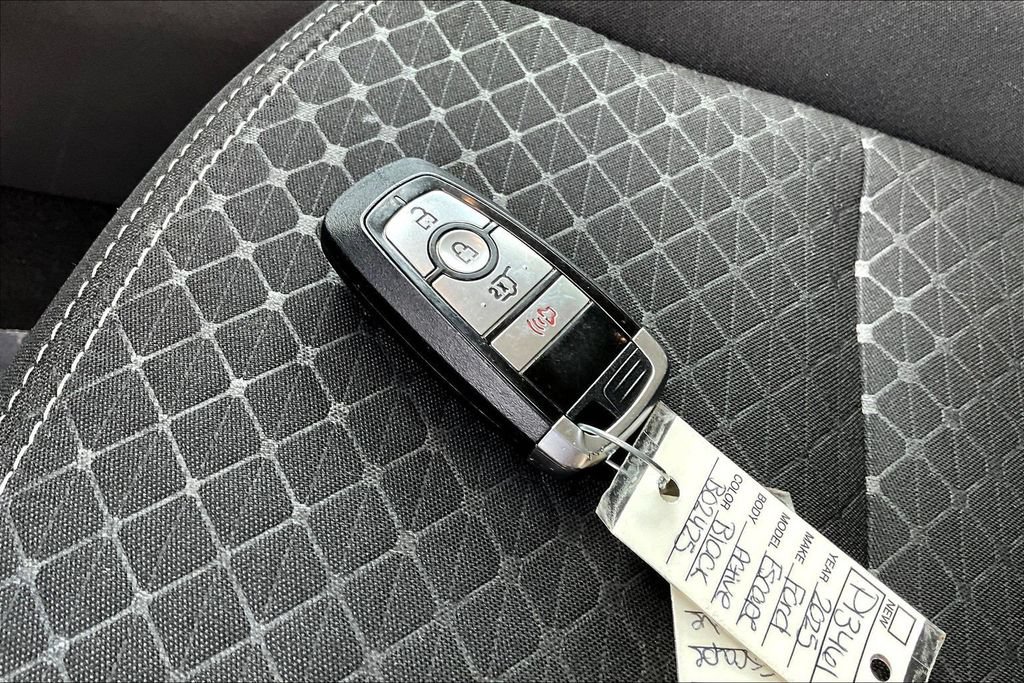 Certified 2025 Ford Escape Active FWD image 36