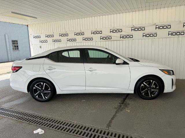 Used 2024 Nissan Sentra SV FWD image 19
