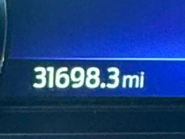 Certified 2022 Ford Explorer XLT w/ Equipment Group 202A image 16