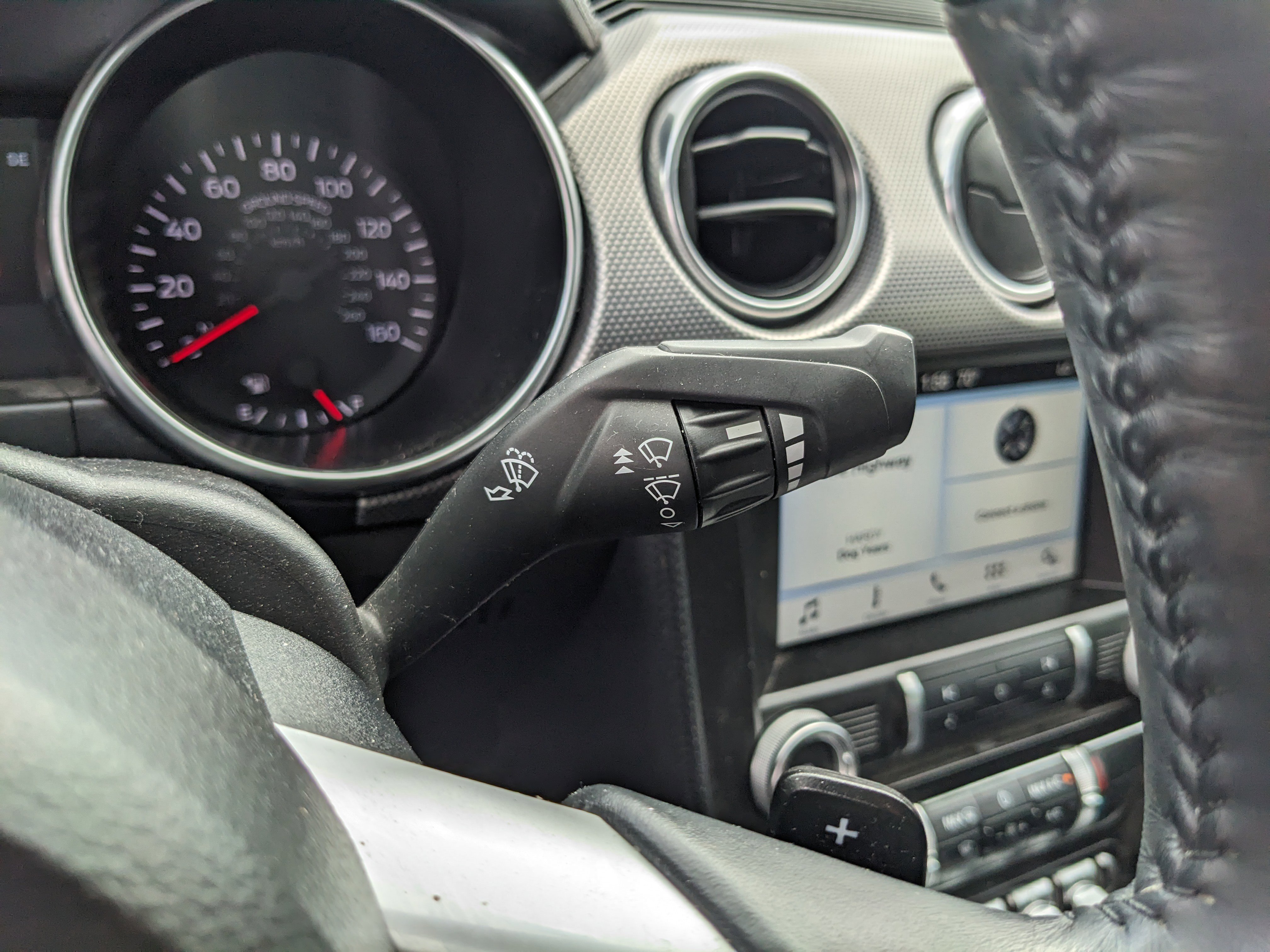 Certified 2018 Ford Mustang Convertible w/ Equipment Group 101A image 28