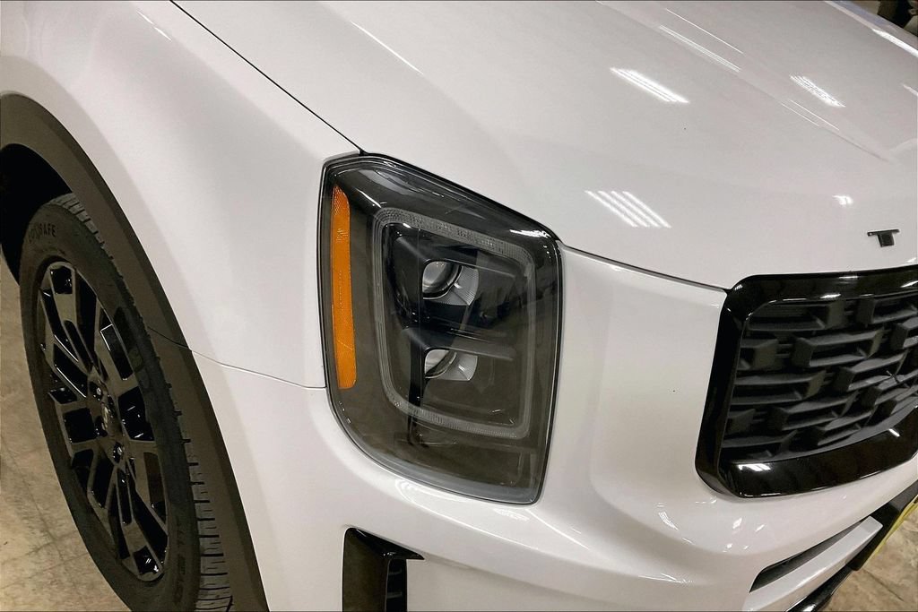 Used 2022 Kia Telluride EX w/ EX Premium Package AWD/4WD image 28