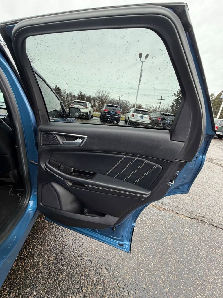 Certified 2019 Ford Edge ST w/ Equipment Group 401A AWD/4WD image 16