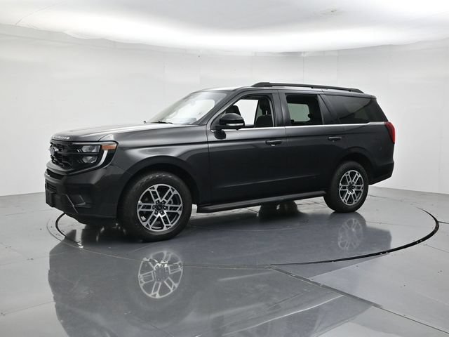 Certified 2025 Ford Expedition Active AWD/4WD image 5