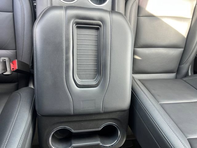 Used 2024 Chevrolet Suburban LT AWD/4WD image 21