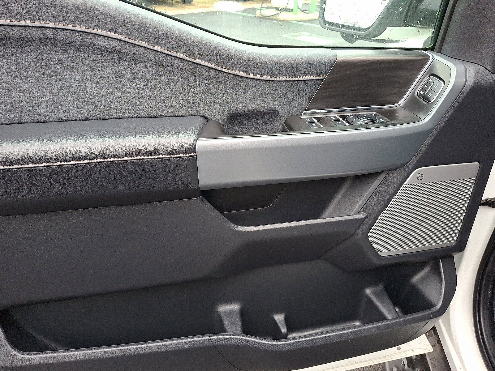 Certified 2024 Ford F150 Lightning Lariat w/ Max Trailer Tow Package image 13