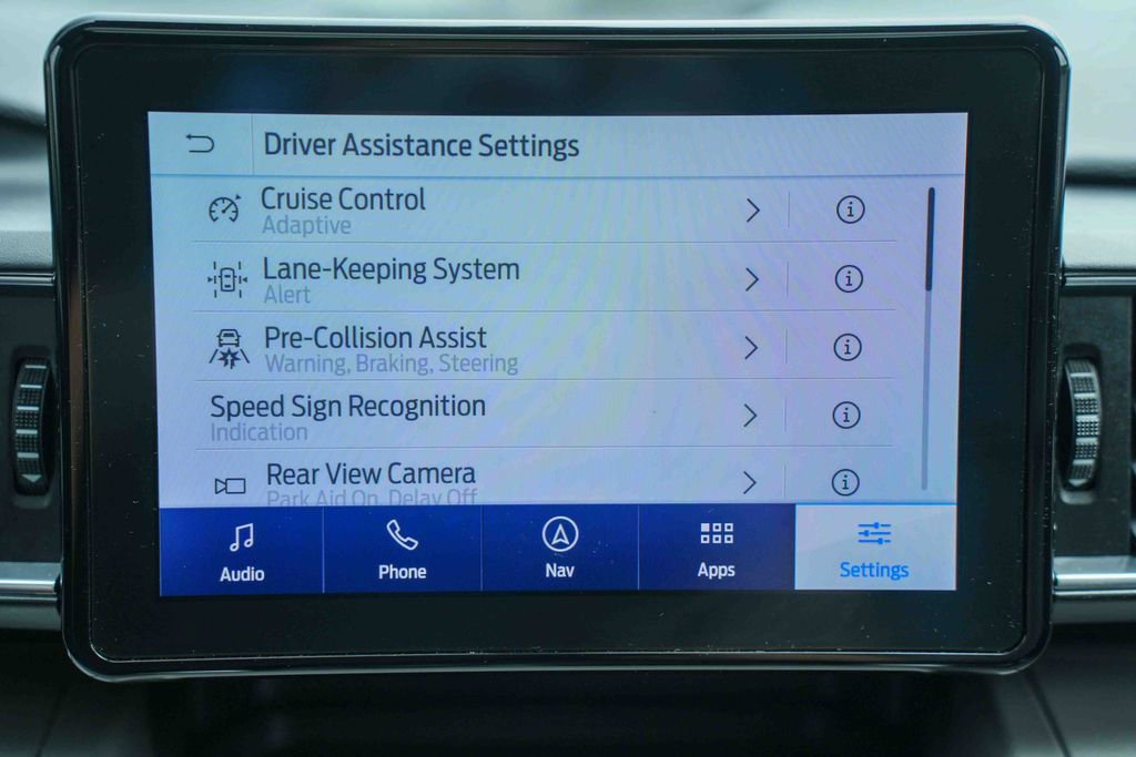 Certified 2022 Ford Explorer XLT w/ Equipment Group 202A AWD/4WD image 43