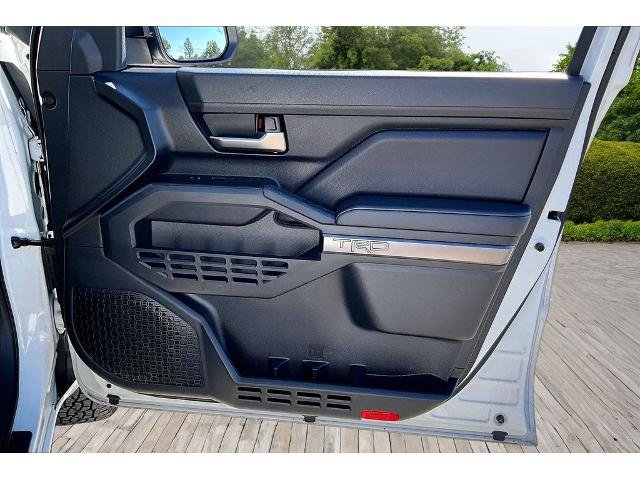 Used 2025 Toyota Tacoma TRD Off-Road AWD/4WD image 19