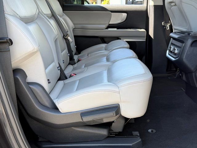 Certified 2025 Ford Expedition Max Active AWD/4WD image 6