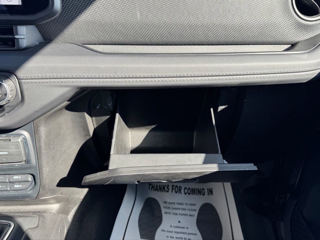 Used 2025 Jeep Wrangler Rubicon image 25