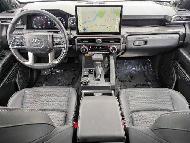 Used 2025 Toyota 4Runner Limited AWD/4WD image 28