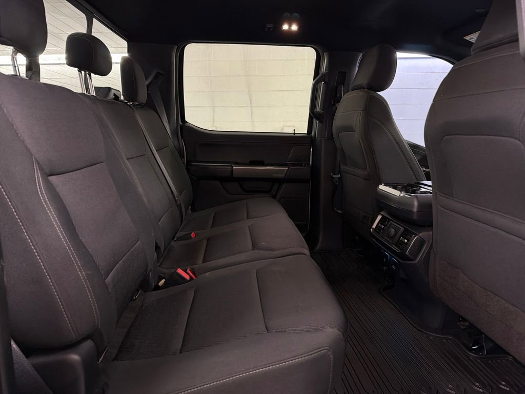 Certified 2022 Ford F150 XLT w/ Equipment Group 302A High image 31