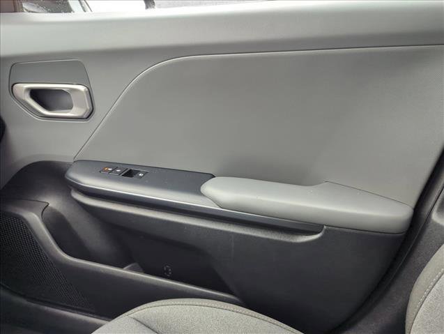 Used 2025 Kia K4 FWD image 26
