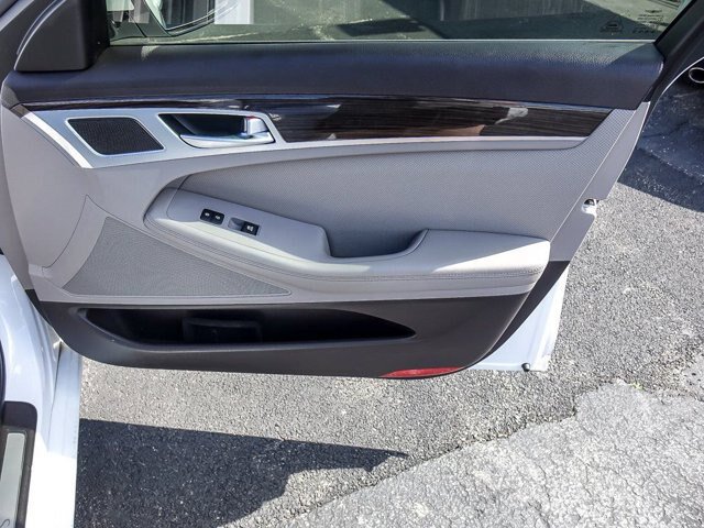 Used 2018 Genesis G80 3.8 AWD/4WD image 30