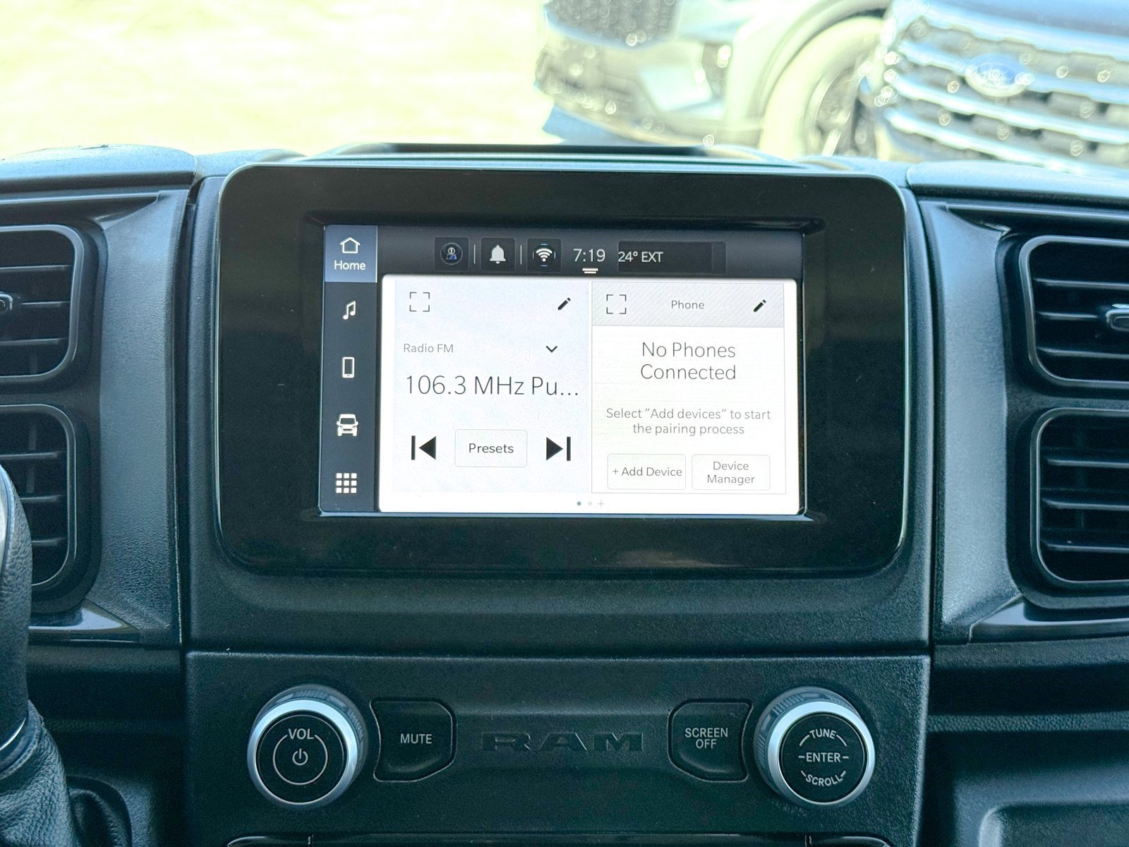 Used 2023 RAM ProMaster 3500 w/ Convenience Group image 21