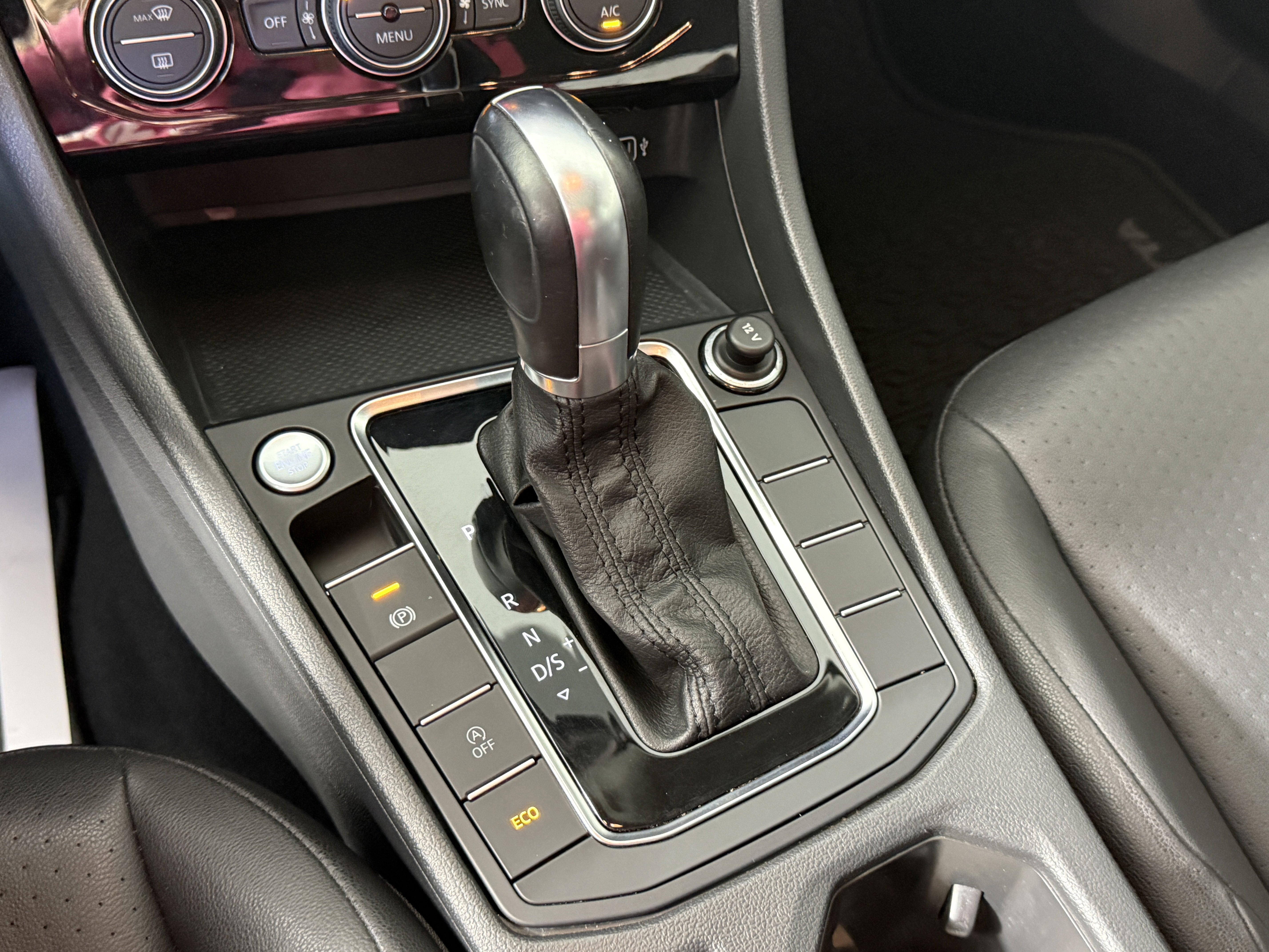 Used 2019 Volkswagen Jetta SE image 22