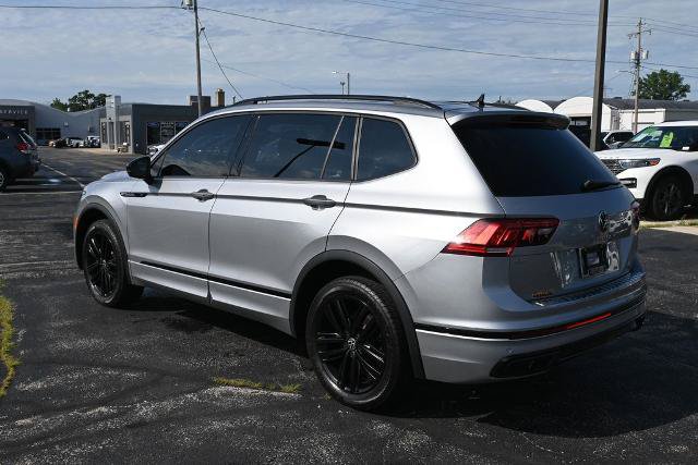 Used 2022 Volkswagen Tiguan SE R-Line AWD/4WD image 11