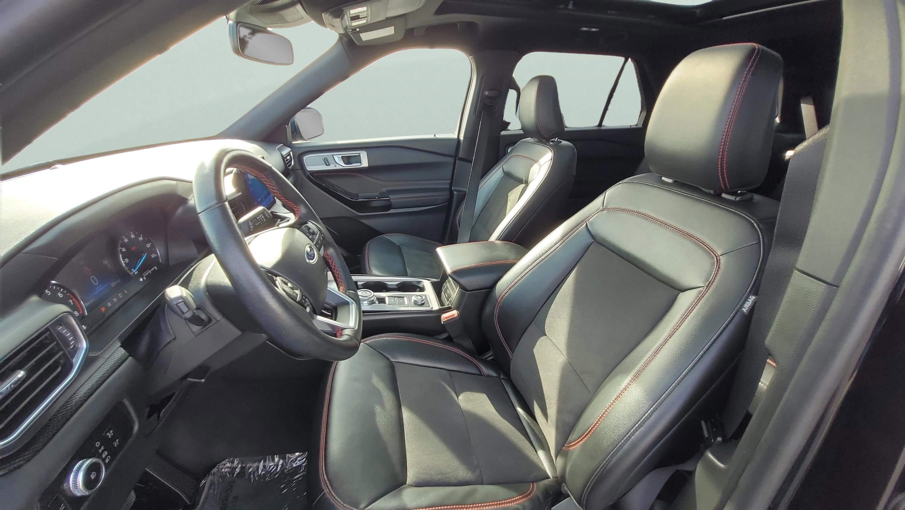 Certified 2023 Ford Explorer ST-Line w/ Class IV Trailer Tow Package image 27