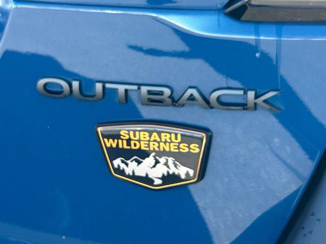 Used 2025 Subaru Outback Wilderness AWD/4WD image 27