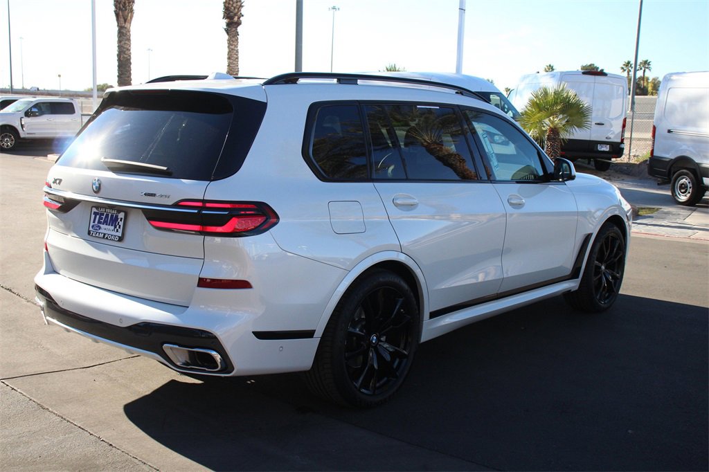 Used 2023 BMW X7 xDrive40i w/ M Sport Package image 8