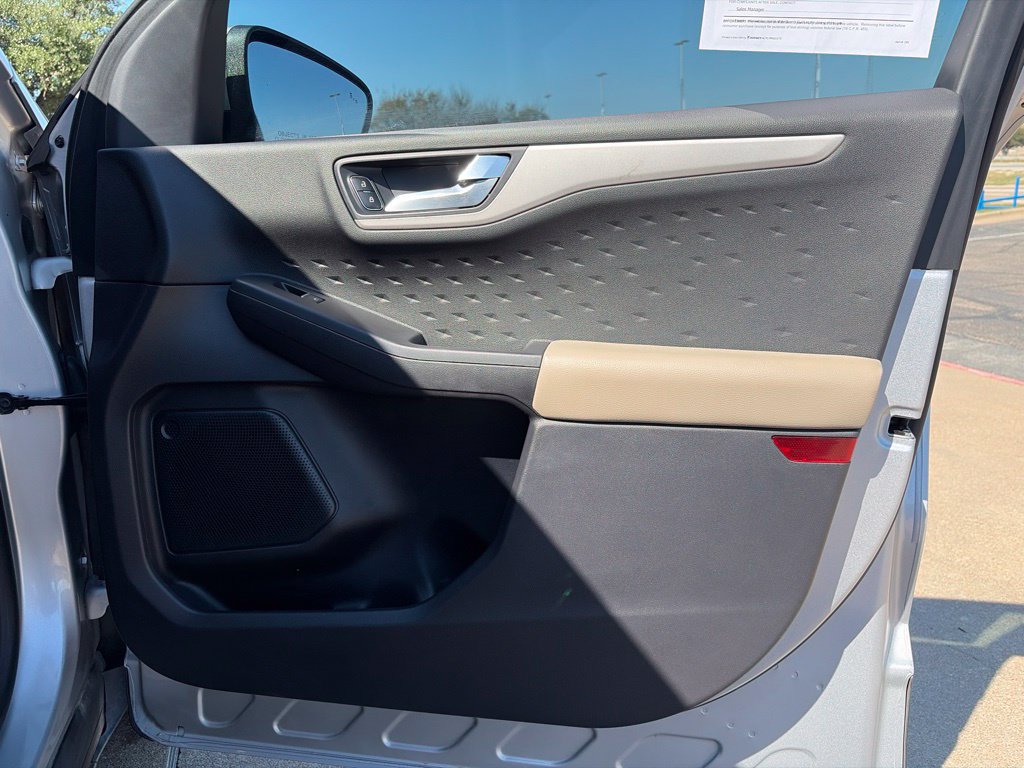 Certified 2020 Ford Escape SEL FWD image 11