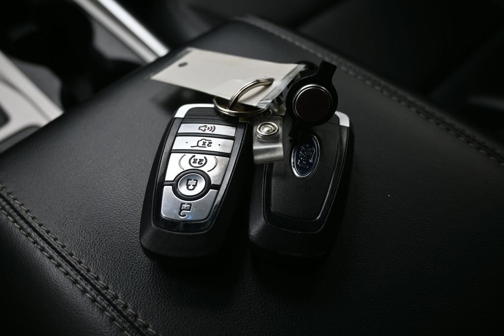 Certified 2023 Ford Explorer XLT w/ Equipment Group 202A RWD image 21