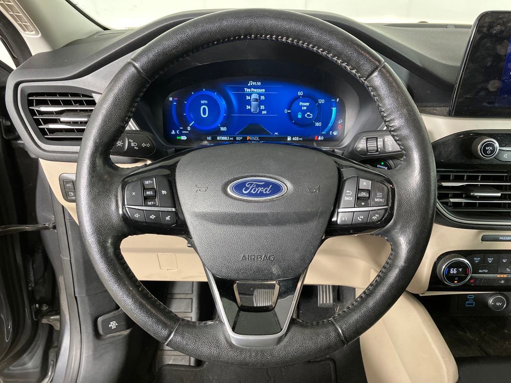 Certified 2021 Ford Escape SEL w/ Technology Package image 16