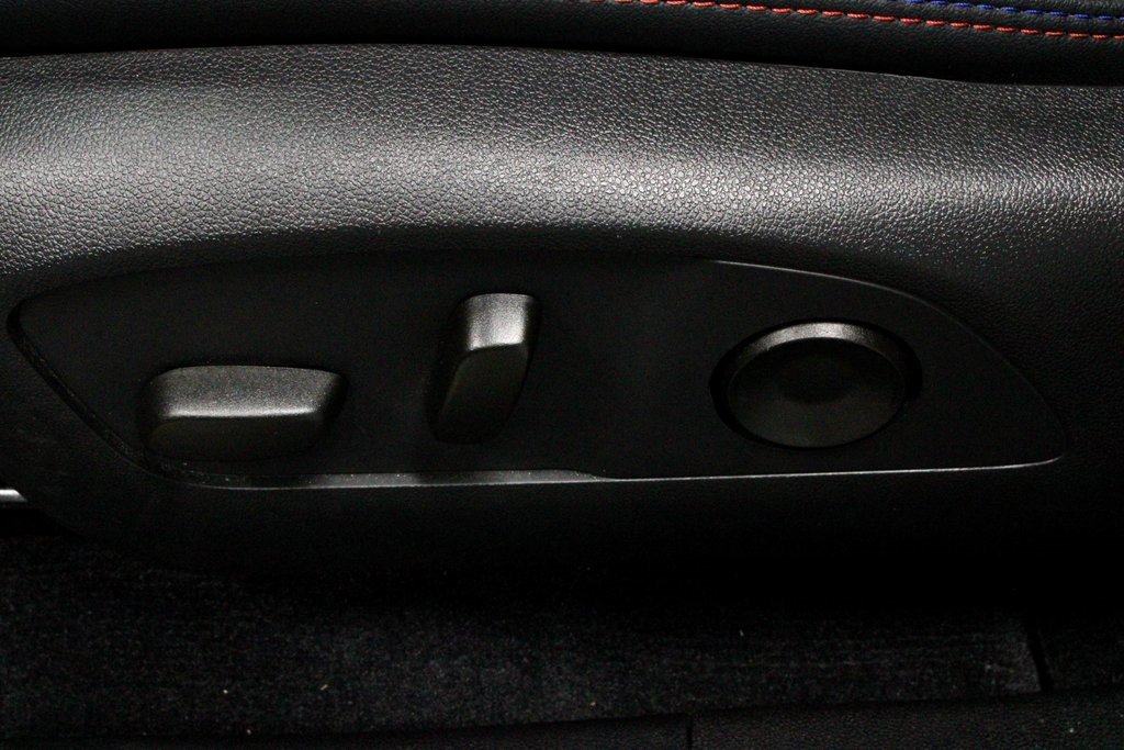 Used 2025 Chevrolet Equinox EV RS w/ LPO, Trailering Package image 28