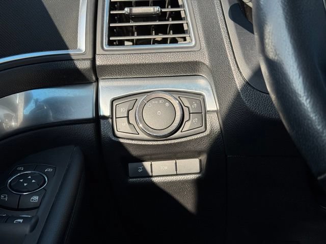 Certified 2017 Ford Explorer Limited AWD/4WD image 34