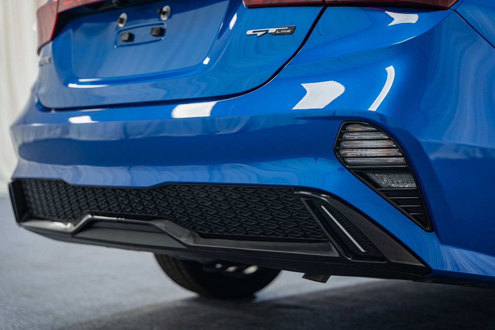 Used 2023 Kia Forte GT-Line w/ GT-Line Premium Package image 10