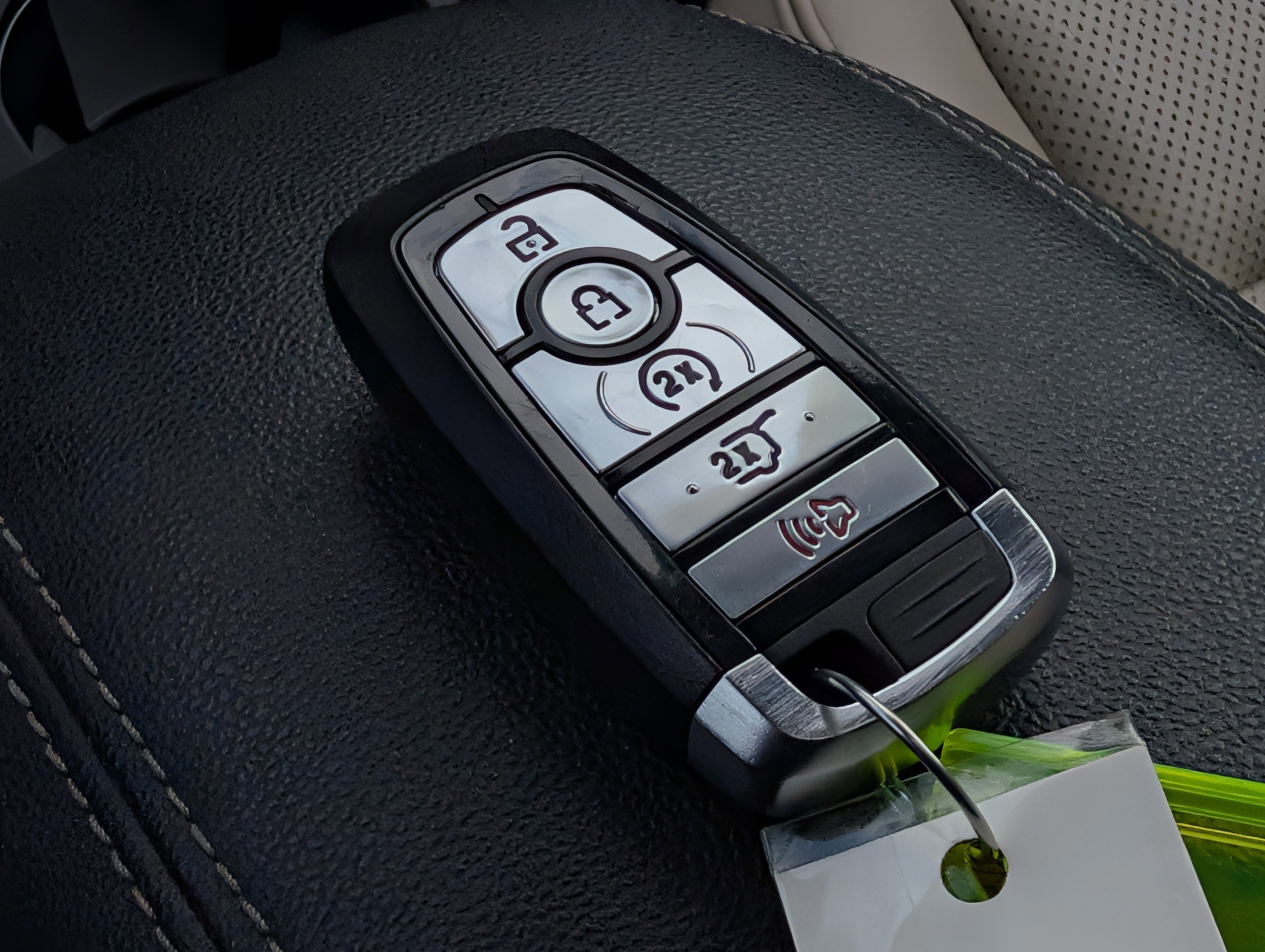 Certified 2021 Ford Escape Titanium image 36