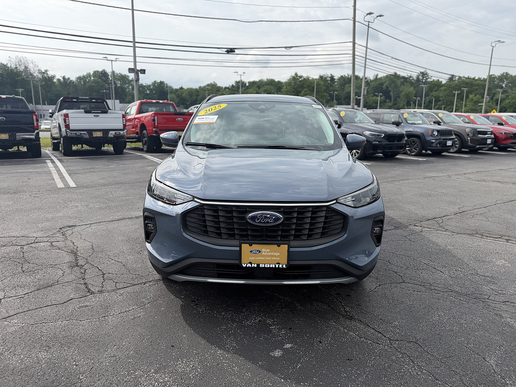 Certified 2025 Ford Escape SE FWD image 10