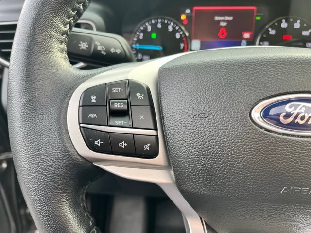 Certified 2022 Ford Explorer XLT w/ Equipment Group 202A AWD/4WD image 28