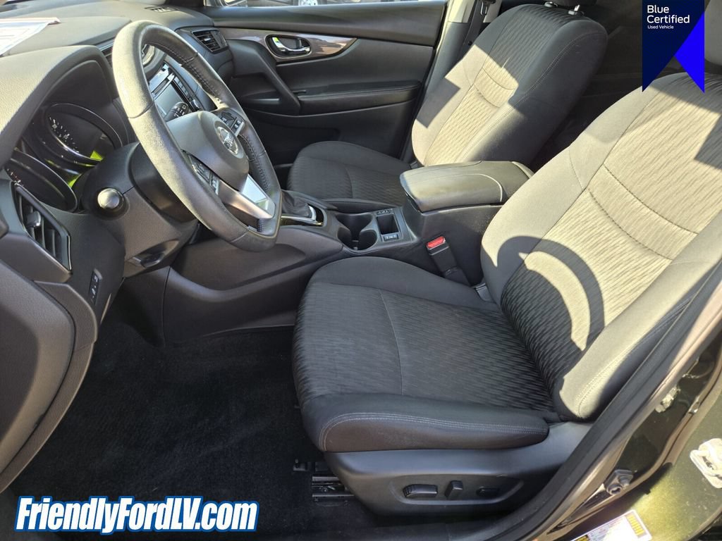 Used 2019 Nissan Rogue SV FWD image 11