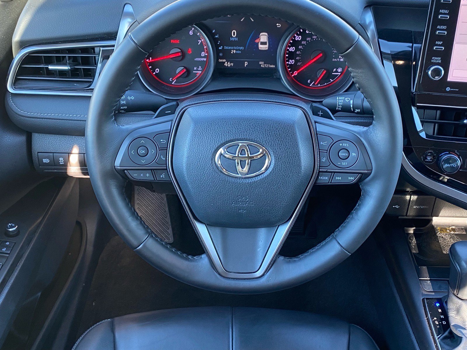 Used 2022 Toyota Camry XSE image 7