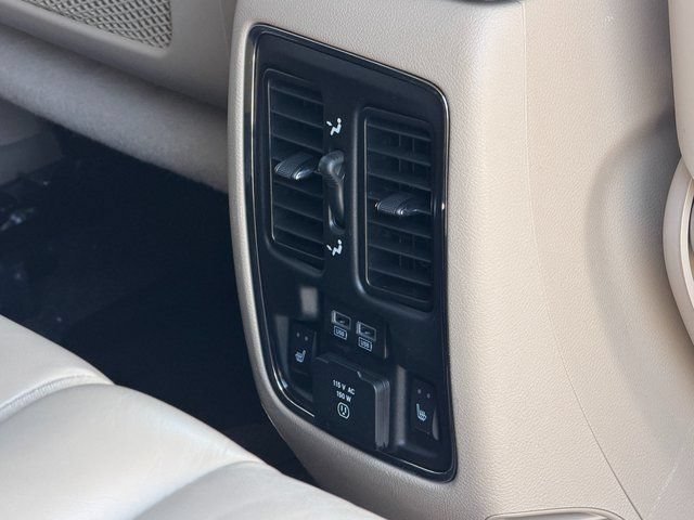 Used 2017 Jeep Grand Cherokee Limited AWD/4WD image 37