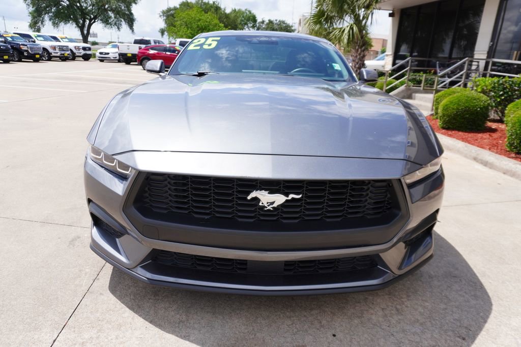 Certified 2025 Ford Mustang Coupe RWD image 3