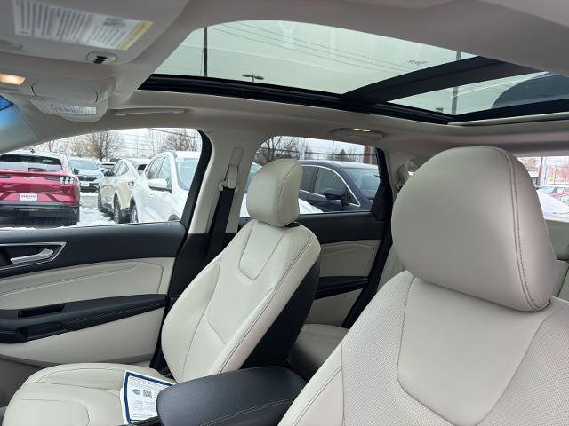 Certified 2018 Ford Edge Titanium w/ Equipment Group 301A image 16